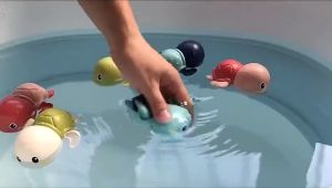 Baby Bath Toy Small Turtle Swimming Toy Clockwork Kids Wind-Up Little Turtle Toys Ready Stock