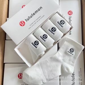 Free shipping Lulu socks five pairs of embroidered mid-calf socks solid color casual cotton socks lulu Boxed womens socks