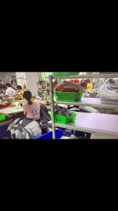 《501》 บลูซชิฟฟอนลายดอกไม้สไตล์ฝรั่งเศส 2025 ใหม่ เสื้อเบลาส์ฤดูร้อนผู้หญิง สวยงามไม่ซ้ำใคร สไตล์วัยรุ่น เสื้อแขนกุด