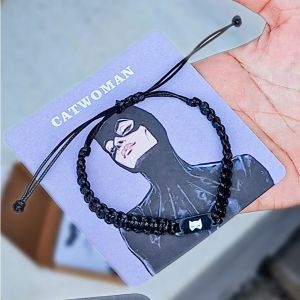 Gelang Couple Batman & Catwoman Free Box + Cover KTP Tali Waterproof Hitam