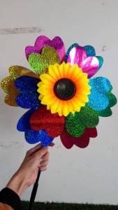 กังหันลมพลาสติกลายกากเพชร 2ชั้น ดอกทานตะวัน สีถูก น้ำหนักเบา หมุนง่าย แบบ 2 ชุด