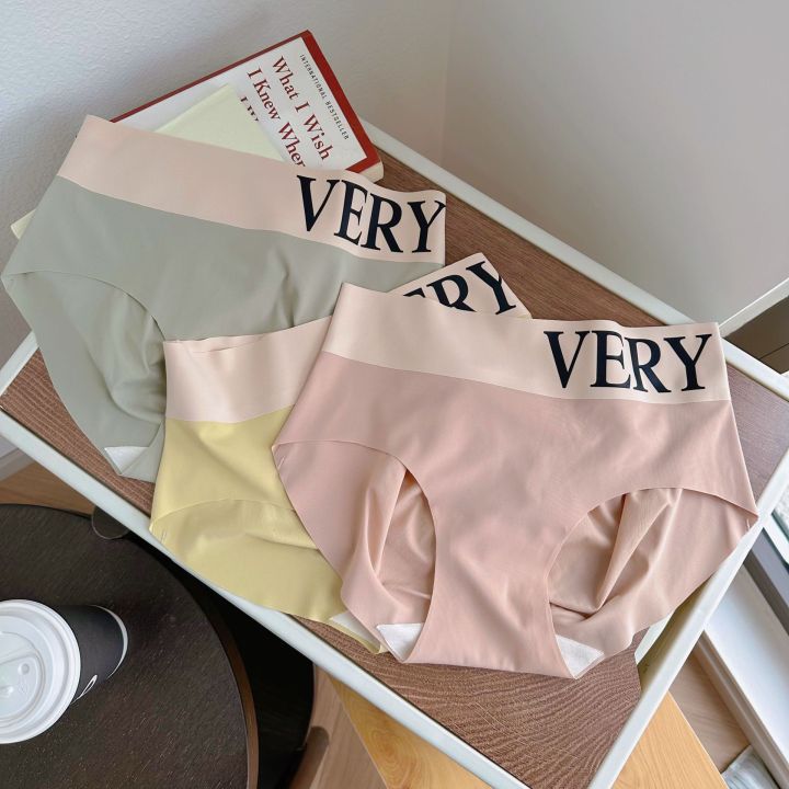 Qu%E1%BA%A7n%20L%C3%B3t%20N%E1%BB%AF%20N%C4%83ng%20%C4%90%E1%BB%99ng%20-%20B.Lingerie%20-%20Image%203