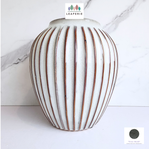 The Leaferie Velde plant pots. flowerpot . flowerpots . flower pot . planter . planters . Ceramic