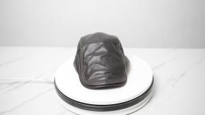 Real cowhide duckbill hat top layer cowhide genuine leather hat mens leather hat fashionable duckbill hat forward hat autumn and winter