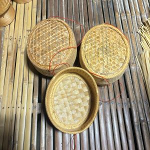 กระติบข้าวลายสวยงาม งานทำมือประณีตจากภูมิปัญญาชาวบ้าน หนา 2 ชั้น ของชาวภูไทบ้านกุดบอด อ.เขาวง กาฬสินธุ์