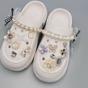 Luxury Style Crocs Chamrs Shoe Buckles Crystal Diamond Decorative Accessories Pearl Shoe Chains for Crocs