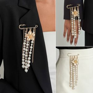 OMQAIO Flower Long Tassel Brooch Vintage Pearl Multi-layer Chains Pin Fashion Gold Silver Tie Collar Suit Accessories