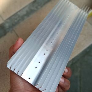 heatsing pendingin untuk transistor panjang 30cm 5sirip