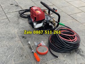 Máy xịt thuốc trừ sâu xách tay tặng 20m dây chạy xăng Turbo TB140 siêu bền