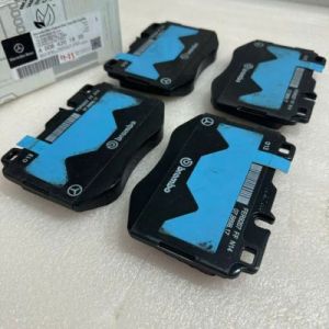 Má phanh (Bố thắng) trước Mercedes GLC200 X253 2016-2023 A0084201820