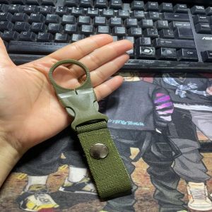Móc Treo Đa Năng. Dùng treo chai nước trên Ba Lô. Phụ Kiện Du Lịch dã ngoại Tiện Ích. TH1192