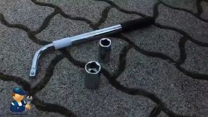 Car Tire Wrench Heavy Duty L-type Mobile Socket Wrench escopic Tire Wrench W/ Double-head Sleeve