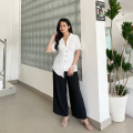 Kilua Top Baju Blouse Wanita Atasan Lengan Pendek Crinkle Airflow Anti Lecek Korean Style Kekinian Terbaru Ootd by Clashe. 