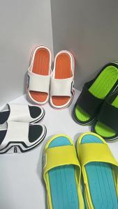Summer MenS Slippers For Outdoor Wear 2026 New Model Home Beach Sandals Trendy And Versatile MenS Shoes For Both Men And Women