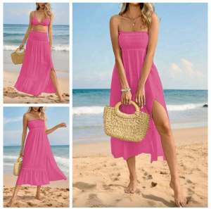 Elegant Maxi Beach Dress with Side Slit and Square Neckline DD
