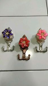 Hook gorden model Bunga Lily plat besi tebal / kaitan tali gorden