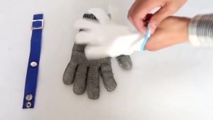 [ Anti-Cutting Stainless Steel Wire Gloves ] Cut resistant gloves Corrosion-resistant and durable Can be worn on both sides suitable for both left and right hands