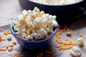 Bắp hạt làm bắp rang bơ