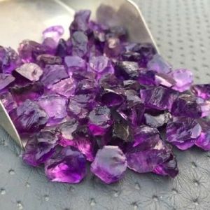 Đá Thạch Anh Tím - Năng Lượng Tích Cực & Sự Bình An Cho Không Gian Sống -Bluegems