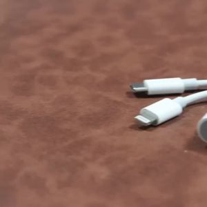 อะแดปเตอร์การ์ดรีดเดอร์ SD TF 3In1 สําหรับเครื่องอ่านการ์ด iP 12 13 SD TF iOS 13 /Type-c