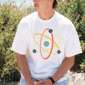 [Local Stock] VCC  Vintage Style Atom Art Graphic Biology Physics Chemistry Lovers T-Shirt Cotton Crew Neck Short Sleeve Men Women Clothing