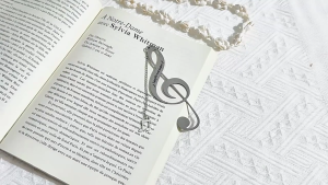 Musical Note Pendant Bookmarks Metal Bookmarks Reading Aid Gifting for Book Lover Student Readers And Music Lovers