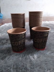 P2 JOLIE/ISI 50PCS/Paper Cup Kraf/ Gelas Kopi Tahan Panas /Nesto 8 oz/Kraft Coklat Motif Random/(gelas + tutup) atau (gelas saja)