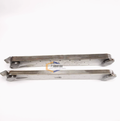 6db1 Radiator DOOSAN DAEWOO excavator parts DH150-7 oil radiator DB58 6BG1 engine oil ...