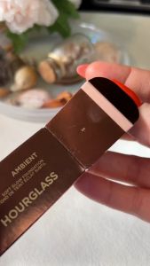 Hourglass Ambient Soft Glow Foundation Tone 30ml