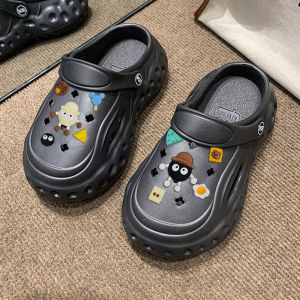 QDshop แบบใหม่ รองเท้าแตะแฟชั่นแบบสวมหัวโต ทรงเล็ก ใครเท้าอวบอยากใส่ บวกเพิ่ม1ไซซ์ได้เลย แถมฟรีเซ็ทตัวติดการ์ตูนลายสุดน่ารัก ราคาดีแบบนี้ไม่มีไม่ได้แล้ว