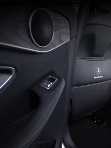 Đệm Da Bọc Ghế Ngồi Xe Hơi Chống Nước Chống Đá Cho Toyota Vios Hilux Camry Harrier Innova Rush Yaris Alphard Hiace Fortuner Vellfire Corolla Cross RAV