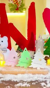 Christmas Tree Gypsum Aroma Hanging Car Wardrobe Air Freshener Christmas Gift Souvenir 120‑180 Days White Peach OolongFreesiaWhite Tea