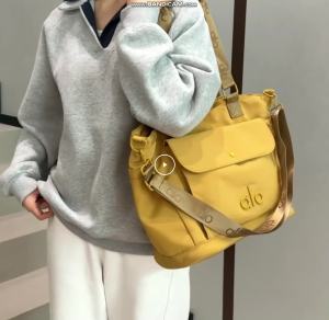 Simple Solid Nylon Shoulder Bag Six Soft Neutral Tone Choices Wrinkle Resistant Fabric Flat Rectangle Shape Casual Campus Outdoor Overnight Bag alo bag