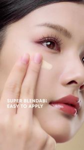 【30g】Glad2Glow FLAWLESS BLURRING SKIN TINT High Coverage Lightweight Long Lasting Foundation MoisturizerMild and effective