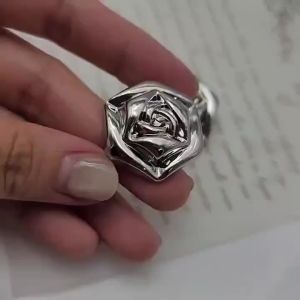 Vintage Rose Metal Buttons Style Decorative Accessories Shirt Sweater Hand-sewn Buttons Vintage Fashion Accessories