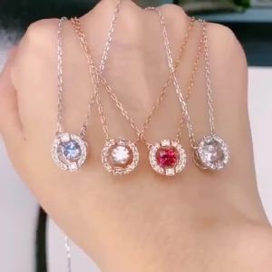 SWAROVSKI necklace Beating heart SPARKLING DANCE necklace Crystal element smart ladys clavicle necklace Ladys gift Valentines Day gift with gift birthday gift complete set of packaging
