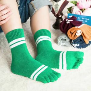 3 Pairs Winter Wool Socks with Toes Young Women Girls Soft Thermal Sock Japanese Fashion Striped Mid-tube Warm Split Toe Sokken2026