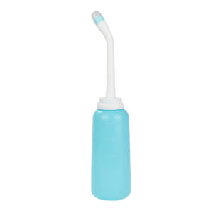 1 PCS 500ML Portable Travel Hand Held Sprayer Personal Hygiene Cleaner Hygiene Bottle Long Nozzle Women Personal Hygiene Cleaning Tool