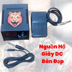 Bộ biến điện bàn đạp và giây kết nối với máy xăm