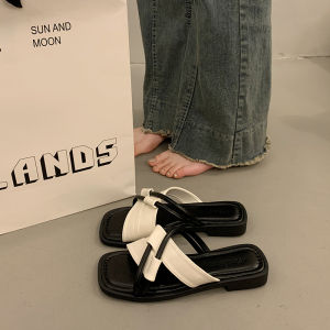 Internet Celebrity Temperament Sandals Womens Summer Wear A Sense of Luxury with A Skirt French Flat Soles and Beach Shoes