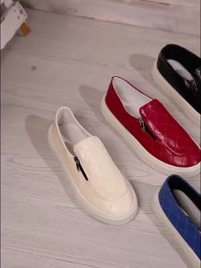 [Free Shipping] Bohemian Flat-Soled Rhinestone Slip-On Sandals For Women New Fashionable Summer Sandals With Pearls