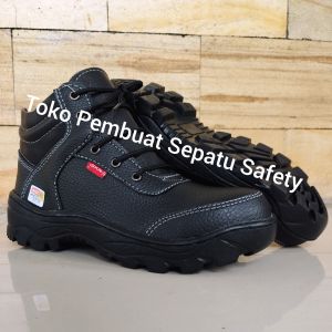 Sepatu Safety Kerja Pabrik Proyek Bengkel Sepatu Safety Kitchen Dapur Anti Licin Anti Meleset Terlaris Ujung Besi Keselamatan Kerja Pria Wanita Sepatu Safety Murah Kulit Jeruk Sepatu Kerja Sepatu Safety  Proyek Sepatu Safety Pria