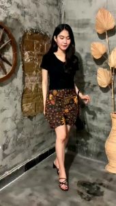 CELANA ROK BATIK SANTAI UNIK HOTPANT WANITA