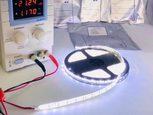 car ไฟเส้น LED Strip 12V/24v 5050-5M 60เม็ด / เมตร 5M แบบกันน้ำ มีกาว IP65 ไฟแต่งรถ ไฟตกแต่งไฟติดบ้าน (ไม่มีปลั๊กเสียบ/ อะแดปเตอร์)