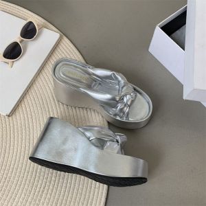 [Free Shipping] WomenS Wedge Heel Flip-Flops New Summer Style Thick-Soled Sandals For Outdoor Wear Suitable For Petite Women