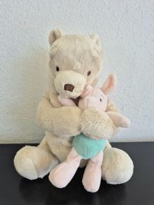Rainbow Designs Hundred Acre Wood lullaby musical plushie - Winnie the Pooh & Piglet