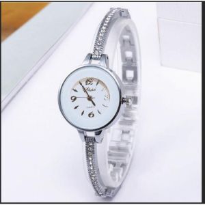 Abee Fa-918 Korean style fashion Jam Tangan Diamond Analog