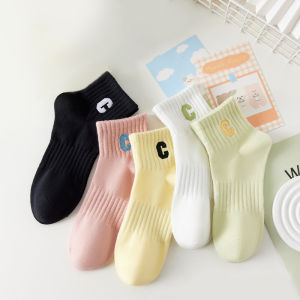 QLshop ใหม่มาก ถุงเท้าแฟชั่น สุดคุ้ม สีสวยคุมโทน ราคาน่ารัก ลายสวยสะดุดตา ใส่แล้วสบายเท้า ราคาคุ้มมาก ไม่อยากพลาดกดสั่งในตะกร้าเลย รุ่นนี้ทำความสะอาดง่าย สายแฟชั่นต้องมีแล้ว