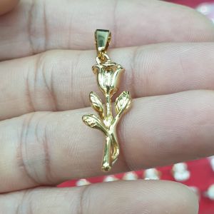 (Có ký hiệu- Không Kiêng Mồ Hôi) Mặt Dây Chuyền Hoa Hồng Titanium- Dùng bền màu tắm rửa thoải mái không đen