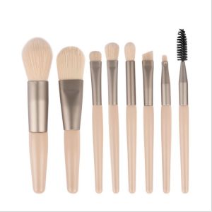 CHIC&CO. 8 Pc Cosmetic Brush Make Up Set for Contour Highlight Nose with Synthetic Fibre Hair Tapered Wood